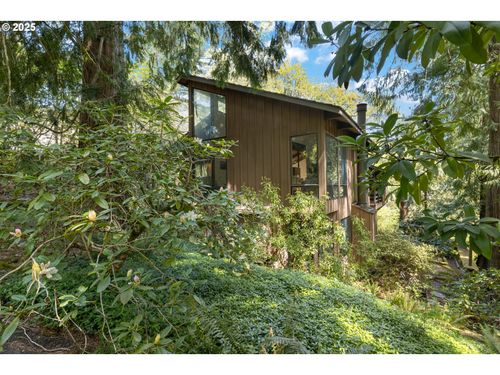 3820 Sw Scholls Ferry Rd, Portland, OR, 97221-1249 | Card Image