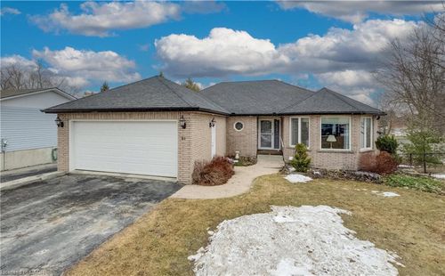 21 Union St, Drayton, ON, N0G1P0 | Card Image