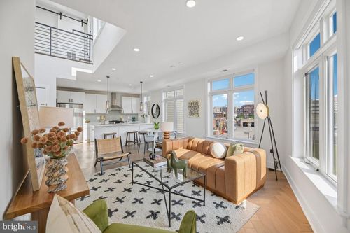 8-4315 Harrison St Nw, WASHINGTON, DC, 20015-2123 | Card Image