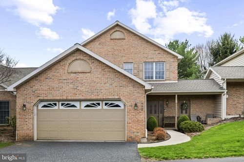 660 Heiden Dr, HUMMELSTOWN, PA, 17036-8553 | Card Image