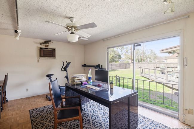 225 Carolwood Dr, House other with 3 bedrooms, 2 bathrooms and null parking in Castle Hills TX | Image 33
