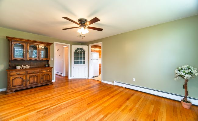 69 Essex Rd, House other with 4 bedrooms, 2 bathrooms and null parking in Old Saybrook CT | Image 10