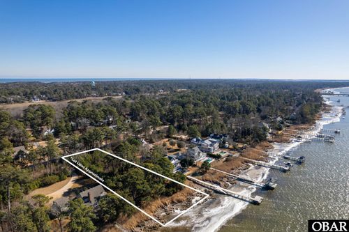 2060 Martins Point Rd, Kitty Hawk, NC, 27949-3814 | Card Image