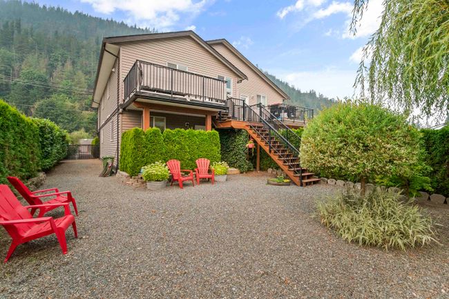 2 - 883 Hot Springs Road, Home with 4 bedrooms, 3 bathrooms and null parking in Harrison Hot Springs BC | Image 30