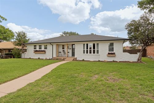 7022 Kiva Ln, Dallas, TX, 75227-1716 | Card Image