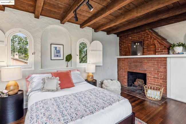 1386 Euclid Ave, House other with 4 bedrooms, 2 bathrooms and 1 parking in Berkeley CA | Image 42