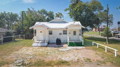 1909 Sycamore Street DUPLEX | Image 1