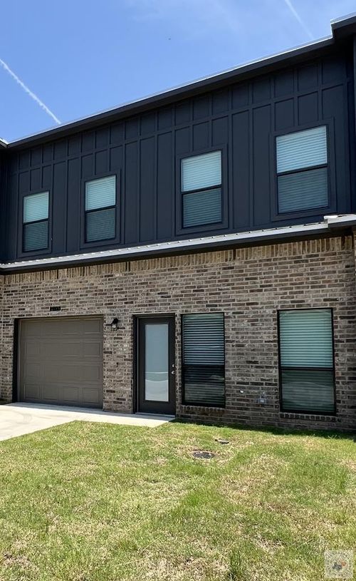 3449 Brooke Pl, Texarkana, TX, 75503-1168 | Card Image