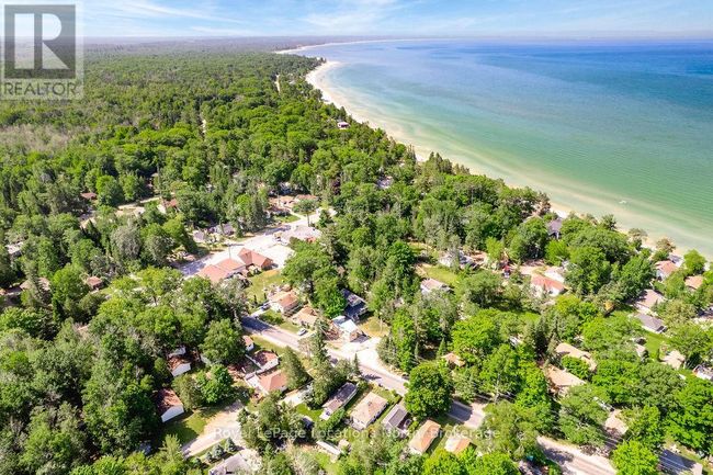 1981 Tiny Beaches Rd S, House other with 3 bedrooms, 1 bathrooms and 2 parking in Tiny ON | Image 27