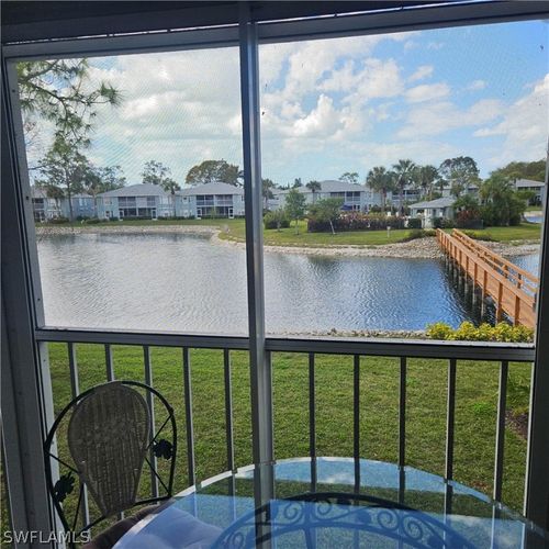 h202-915 New Waterford Dr, NAPLES, FL, 34104-8364 | Card Image