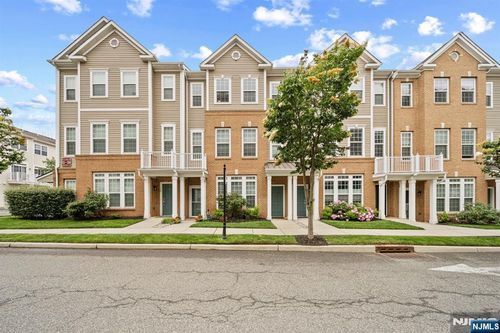 119 Eisenhower Ln, Wood Ridge, NJ, 07075-2141 | Card Image