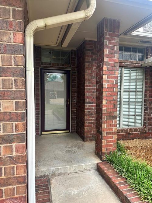 8809 Nw 116th Ter, Oklahoma City, OK, 73162-2212 | Card Image