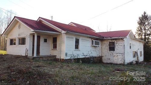 98 Lower Glady Fork Rd, Candler, NC, 28715-8326 | Card Image