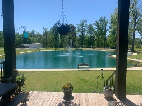 10082 Swanson Ln, Port Allen, LA, 70767-5336 | Card Image