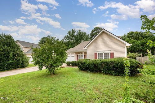5508 Neuse Wood Dr, Raleigh, NC, 27616-7745 | Card Image