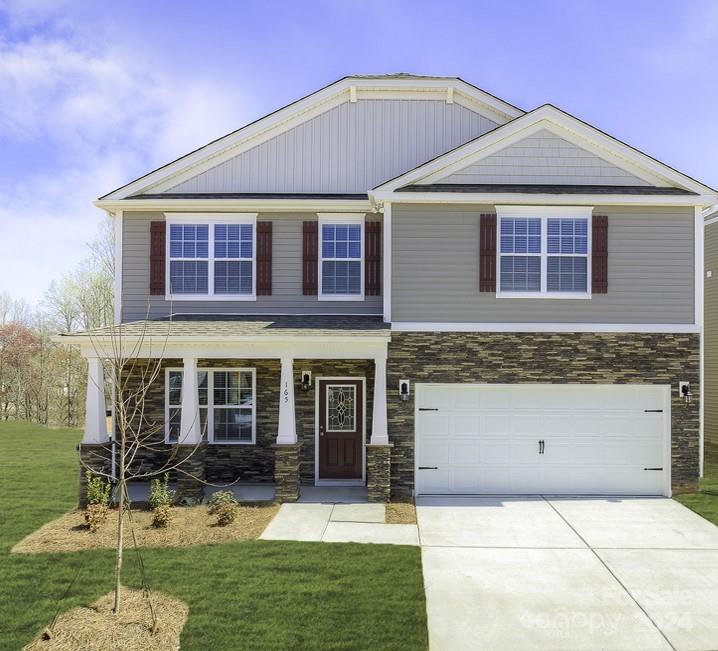 Charles St, Conover, NC 28613