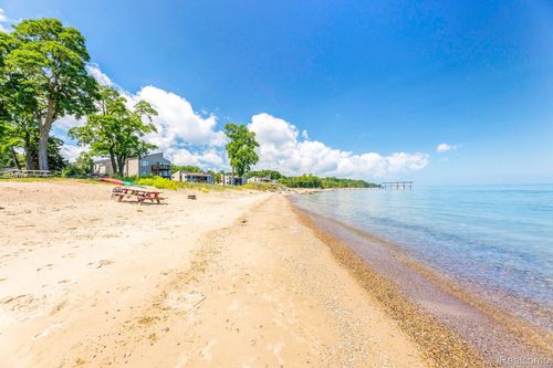 7180 2nd St, Lakeport, MI, 48059-1901 | Card Image