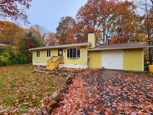 39 Mountain Dr, Mount Pocono, PA, 18344-1707 | Card Image
