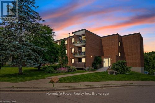 303-4 Avalon Place, Kitchener, ON, N2M4N6 | Card Image