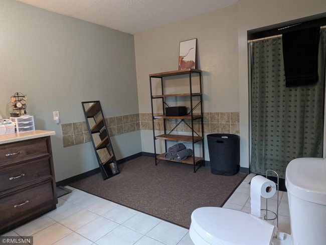10x12 bathroom. Room for a tub! | Image 25