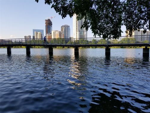 apt-224-500 E Riverside Dr, Austin, TX, 78704-1342 | Card Image