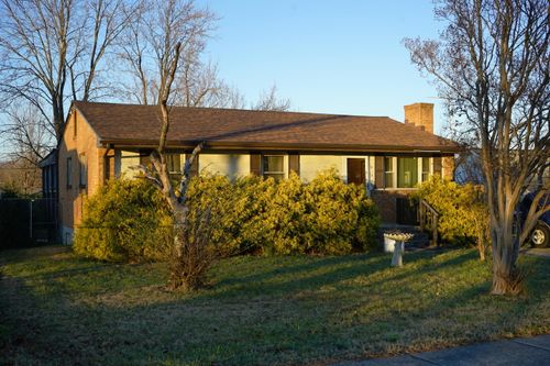 934 Pocahontas Ave Ne, Roanoke, VA, 24012-5832 | Card Image