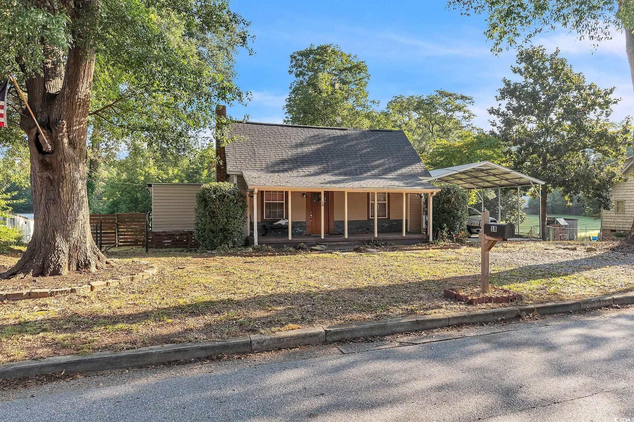 Piedmont Ave, Piedmont, SC 29673