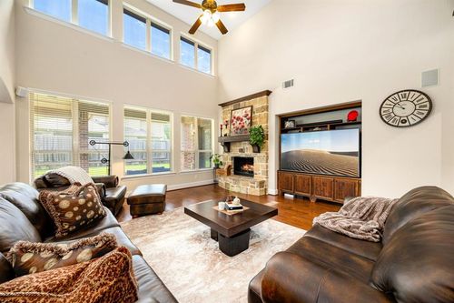 6019 Majestic Pines Dr, Kingwood, TX, 77345-3305 | Card Image