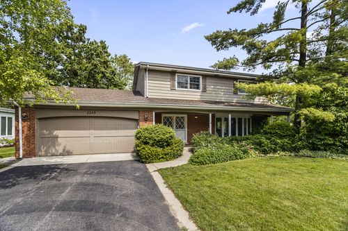 1145 Wincanton Dr, Deerfield, IL, 60015-3138 | Card Image