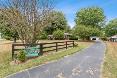 571 Jackson Rd, House other with 3 bedrooms, 1 bathrooms and 3 parking in Portland TN | Image 2