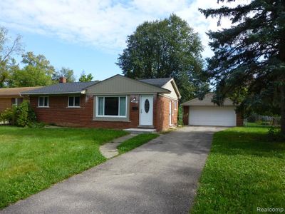 28518 Aberdeen Street, Home with 3 bedrooms, 2 bathrooms and null parking in Southfield MI | Image 1