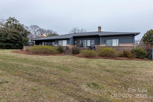 404 Downing Dr, Kings Mountain, NC, 28086-2608 | Card Image