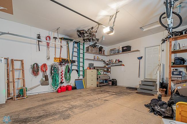 Garage | Image 42