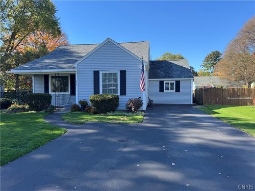 215 Marilyn Ave, Syracuse, NY, 13212-3566 | Card Image