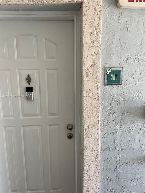 309-8500 Sw 212th St, Cutler Bay, FL, 33189-3750 | Card Image