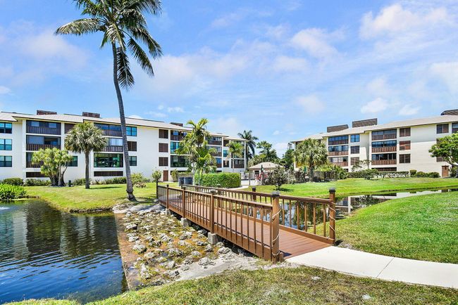 APT-201B - 162 Se Saint Lucie Blvd, Condo with 3 bedrooms, 2 bathrooms and null parking in Stuart FL | Image 25
