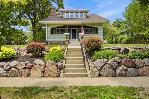 3729 Kingman Blvd, Des Moines, IA, 50311-3626 | Card Image