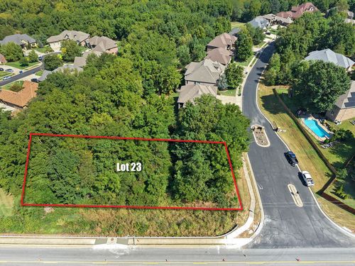 5393 S Newton Ave, Springfield, MO, 65810-3401 | Card Image