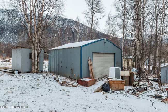 030_2025.02.19 . 24330 Sunnyside Dr | Image 30