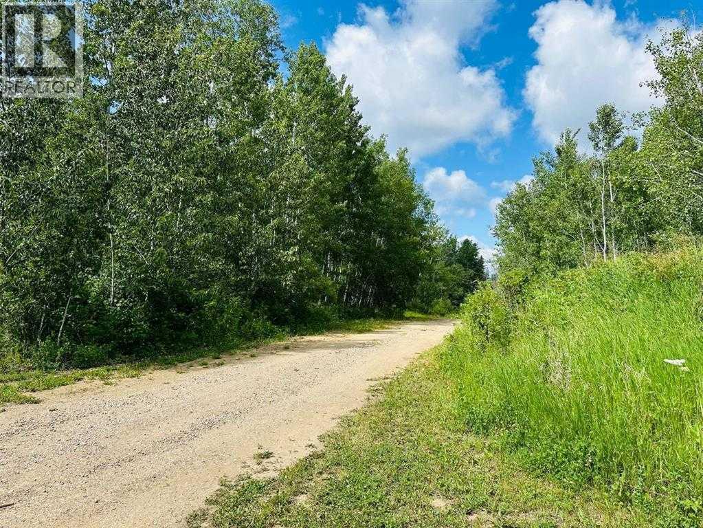 Land in Lac Des Iles 4