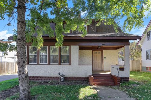 1186 Duluth St, Saint Paul, MN, 55106-2703 | Card Image