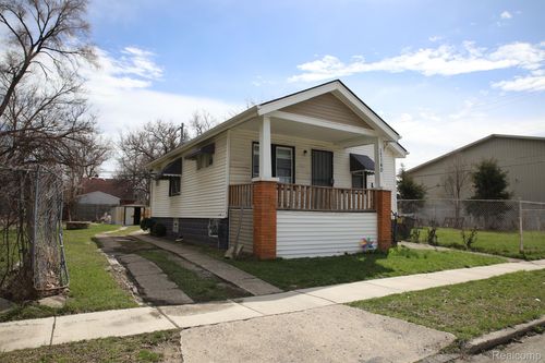 17140 Lumpkin St, Detroit, MI, 48212-1553 | Card Image