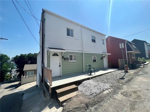 2701-2703 Oakley Way, Pittsburgh, PA, 15203-2618 | Card Image