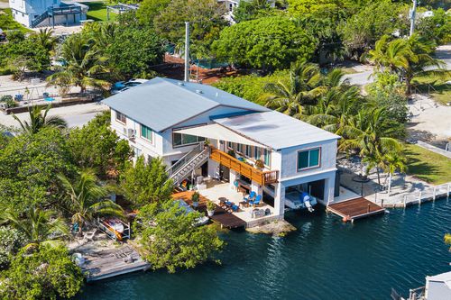 30937 Baileys Ln, Big Pine Key, FL, 33043-5027 | Card Image