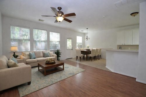 226 W Stedhill Loop, Conroe, TX, 77384-5076 | Card Image