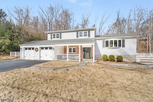 67 Sleepy Hollow Rd, Byram Twp, NJ, 07821-3327 | Card Image