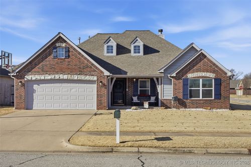 14600 Oak St, Glenpool, OK, 74033-3821 | Card Image