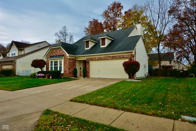 11033 Devon Court, House other with 3 bedrooms, 2 bathrooms and null parking in Fishers IN | Image 3