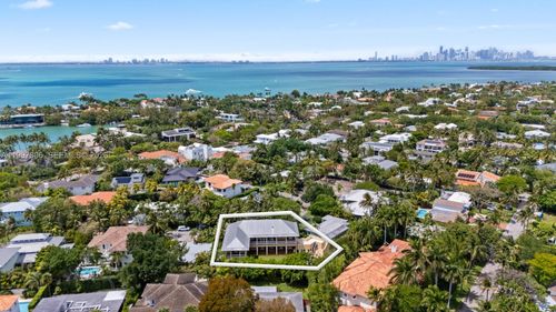 685 Harbor Ln, Key Biscayne, FL, 33149-1713 | Card Image