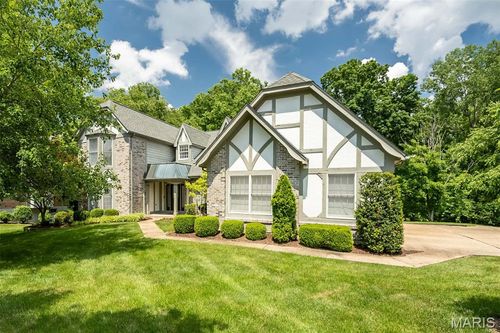 1318 Conway Oaks Dr, Chesterfield, MO, 63017-1958 | Card Image